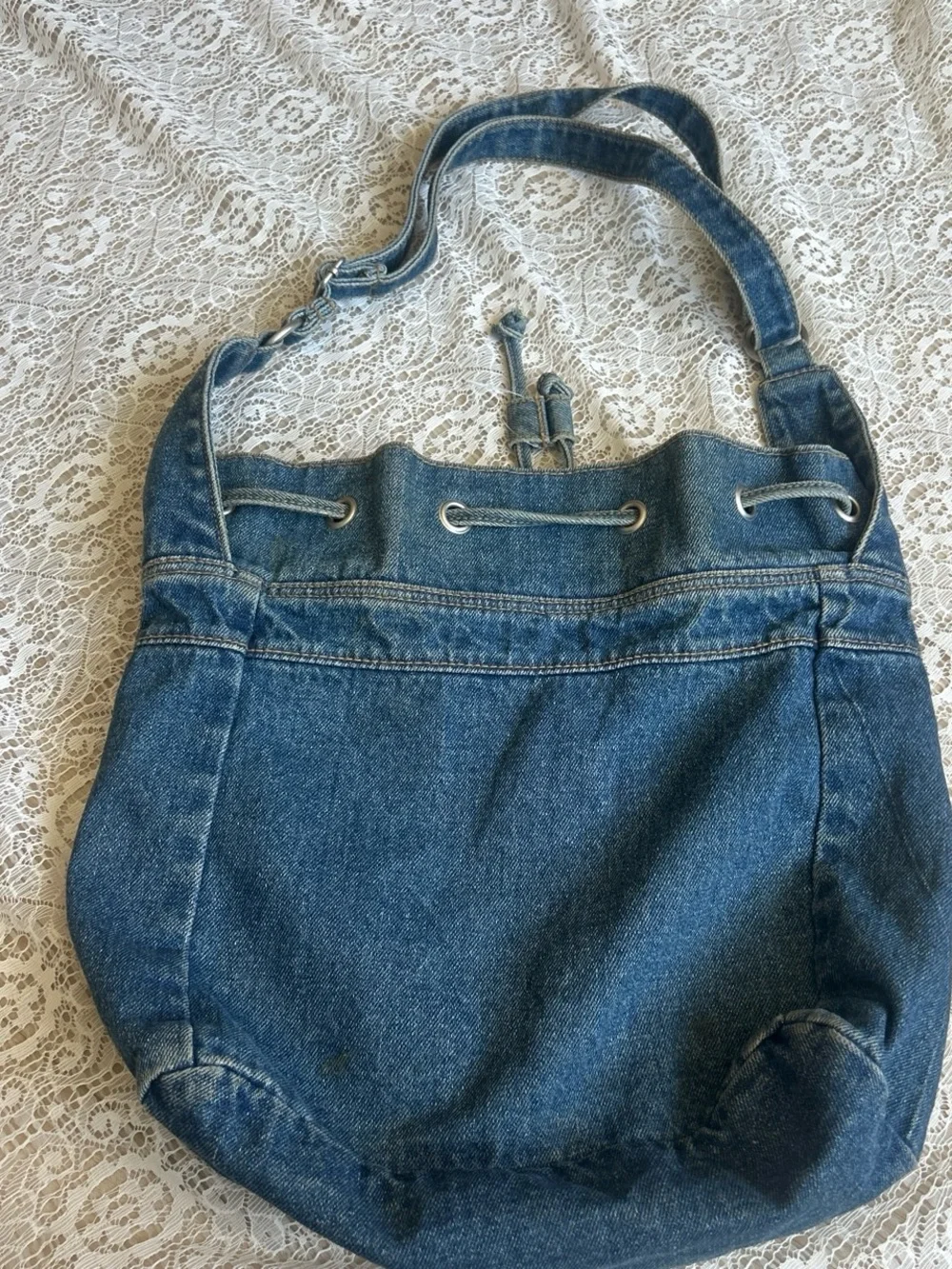 Casual Denim Drawstring Shoulder Bag - Blue
